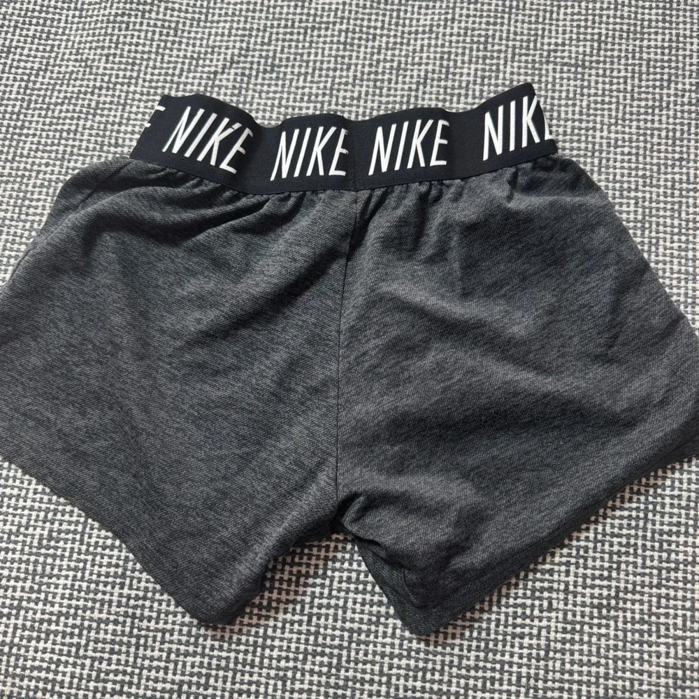 Nike Women Dri-FIT Training Shorts Charcoal Gray Logo Waistband Size Medium